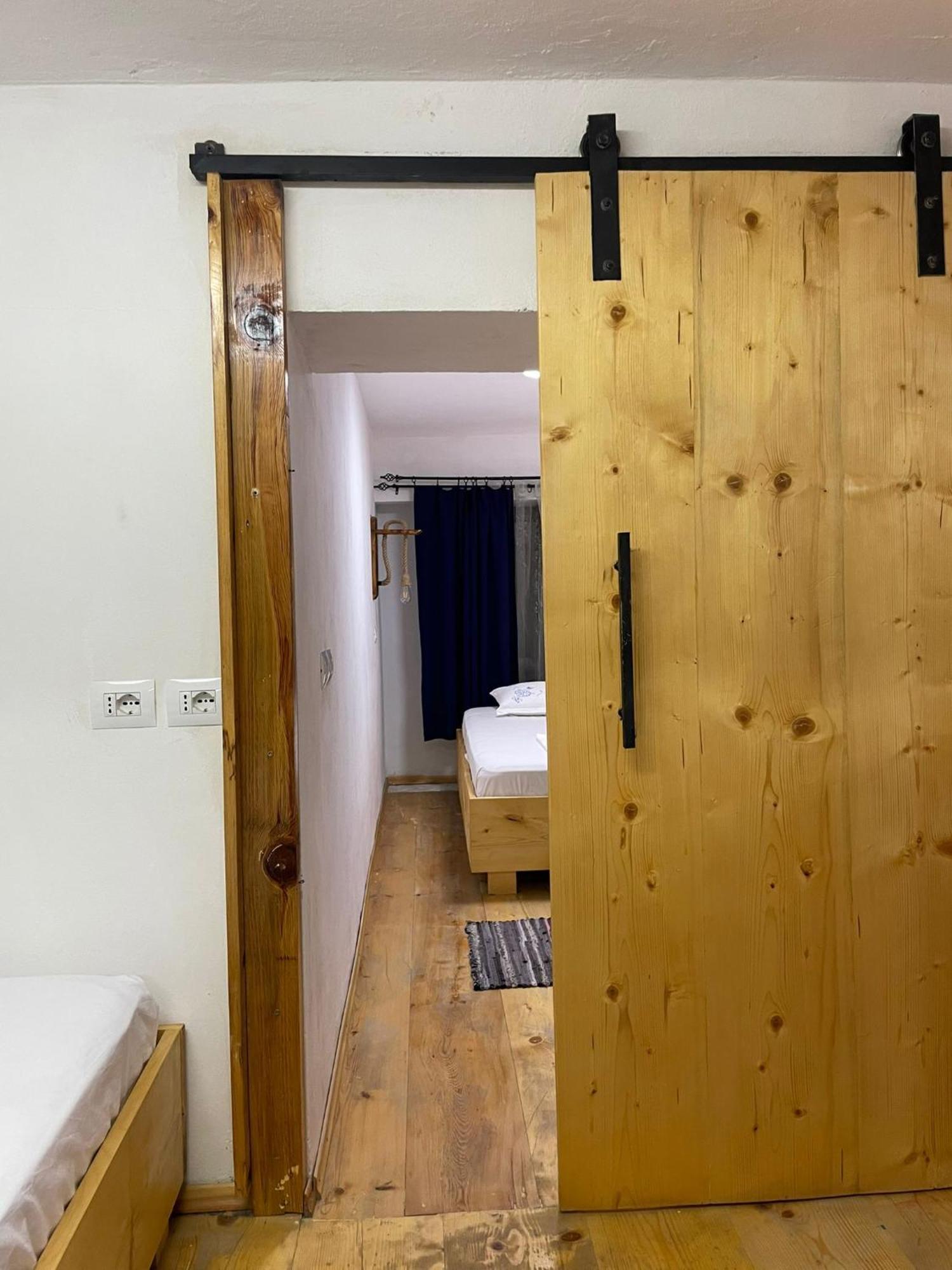 My Wooden Apartments ティラナ エクステリア 写真
